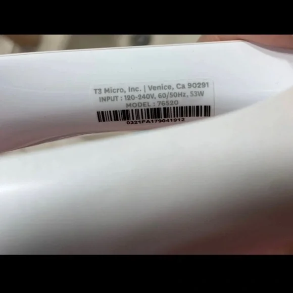 T3 Lucea 1” straightener